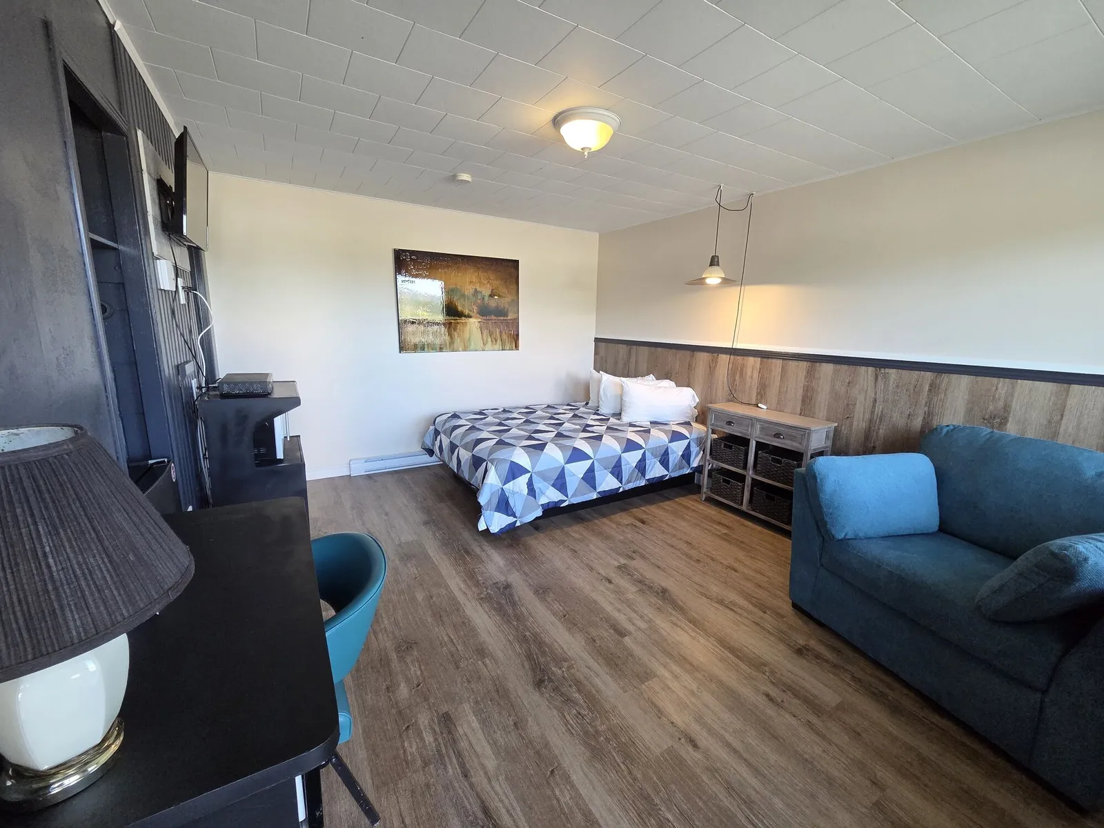 Chambre 1 lit queen au Motel Claude — photo 3