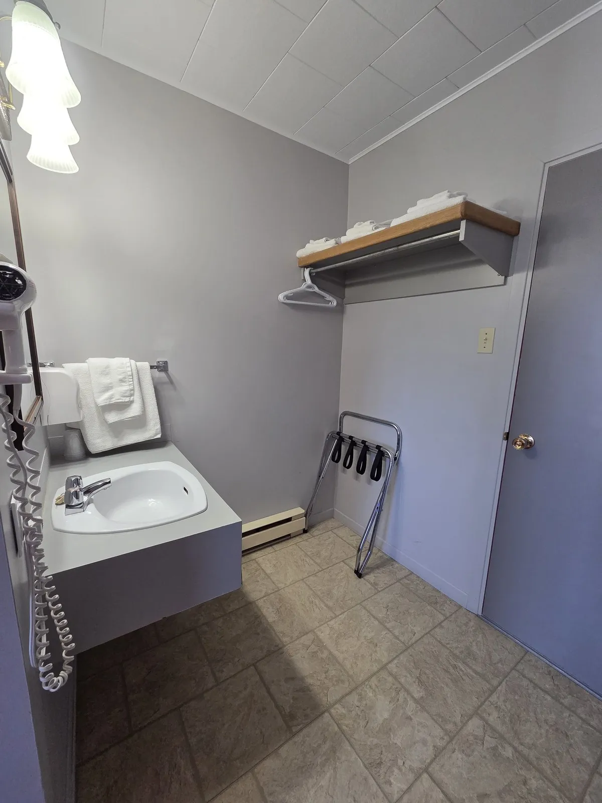 Chambre 2 lits doubles au Motel Claude — photo 7