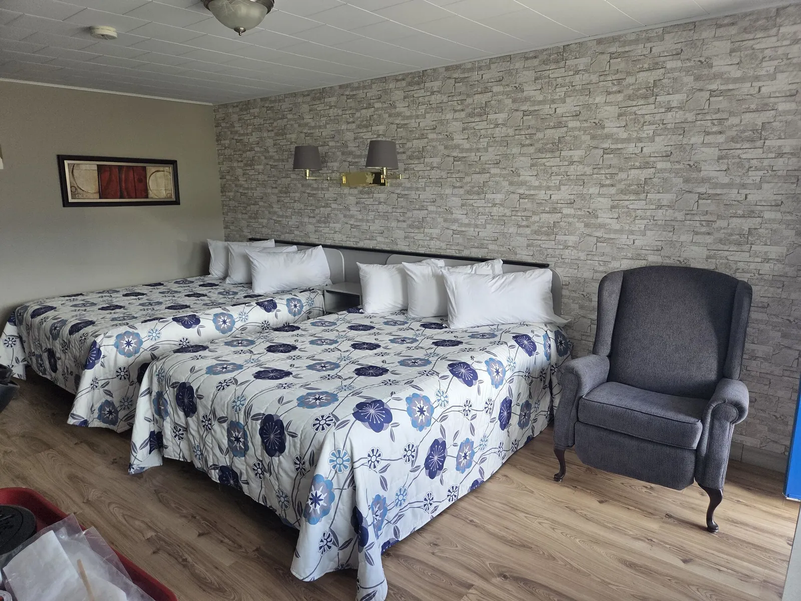 Chambre 2 lits queen au Motel Claude à Dégelis